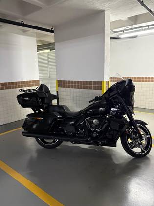 HARLEY-DAVIDSON STREET GLIDE ULTRA 
